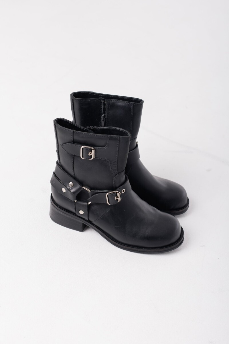 Bota Mulan Negro