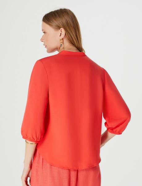 BLUSA FEMENINA ESCOTE V CON BOTONES CORAL OSCURO