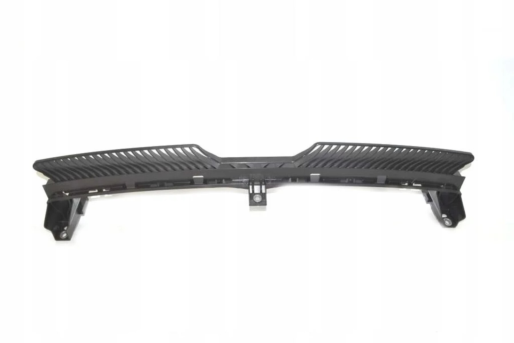 GUIA CENTRAL PARAGOLPE DELANTERO TIGUAN 21 