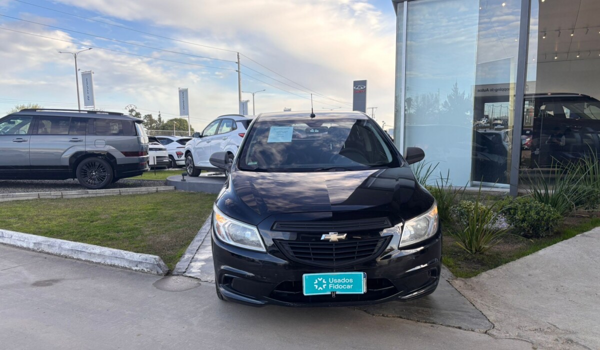 Chevrolet Onix Joy LT - 2018 Chevrolet Onix Joy LT - 2018