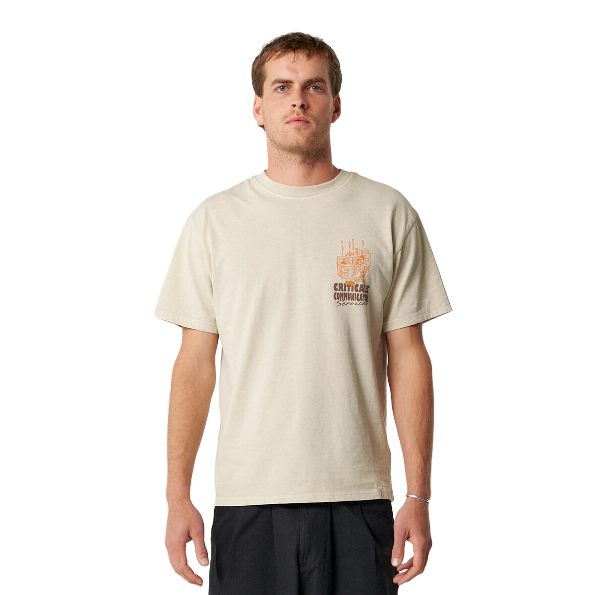Remera Critical Slide Service - Beige 