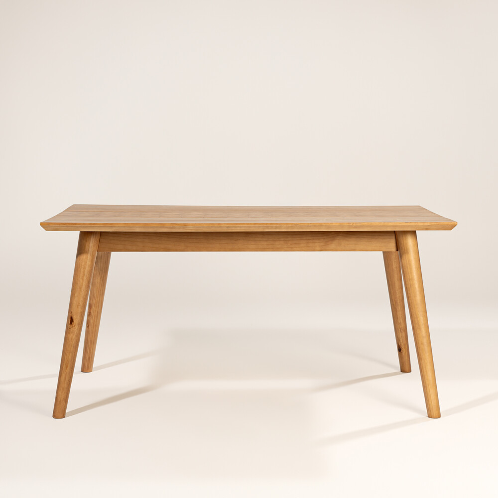 MESA DE COMEDOR EN MADERA MACIZA PARA 6 LUGARES MESA DE COMEDOR EN MADERA MACIZA PARA 6 LUGARES