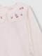 Camiseta Con Cuello Bordado Crudo