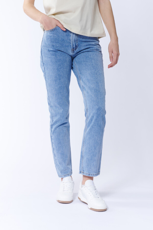 Pantalón jean recto clásico Azul Claro