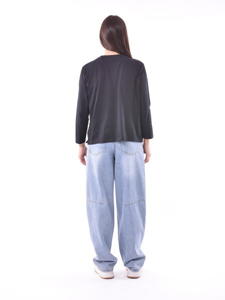 REMERA UPSALA VARIANTE 3