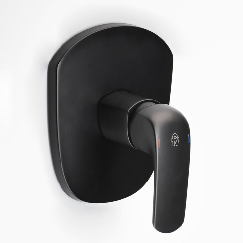 Mezclador Monocomando Ducha Color Negro Mate No Incluye Base 000