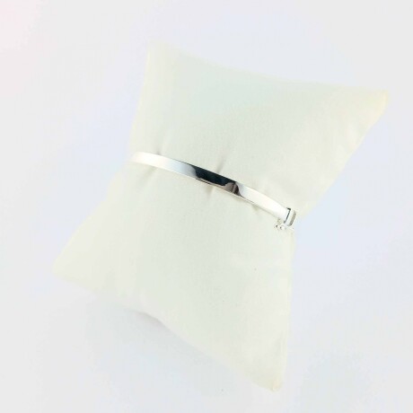 Esclava de plata 925, oval. Esclava de plata 925, oval.