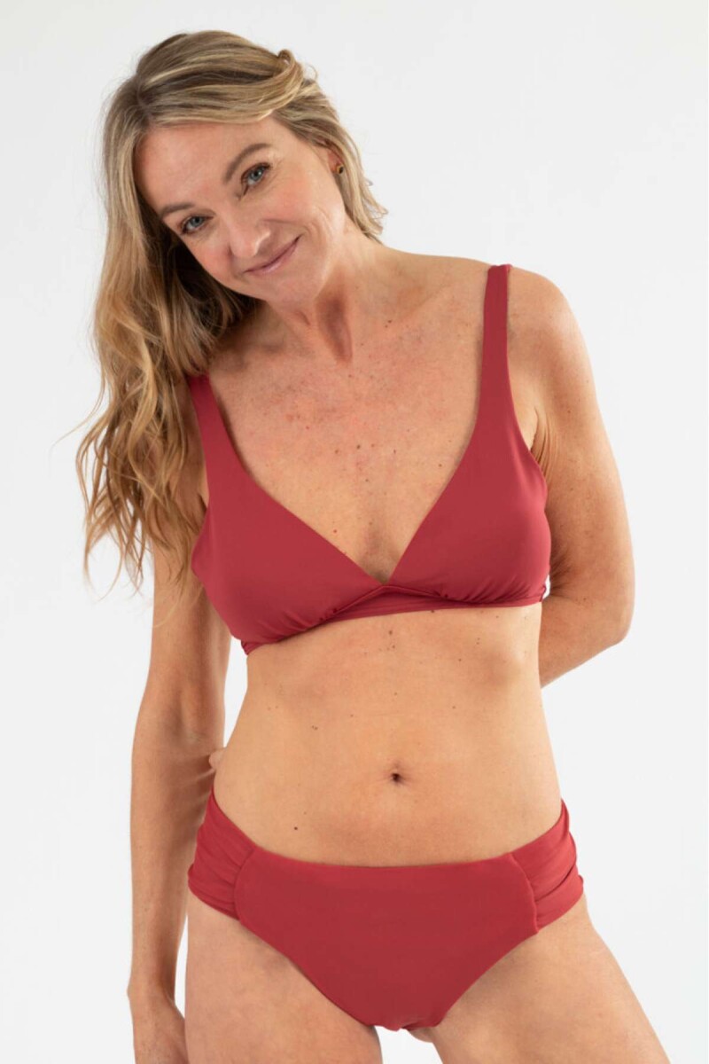 Top queen liso - Rojo birck 