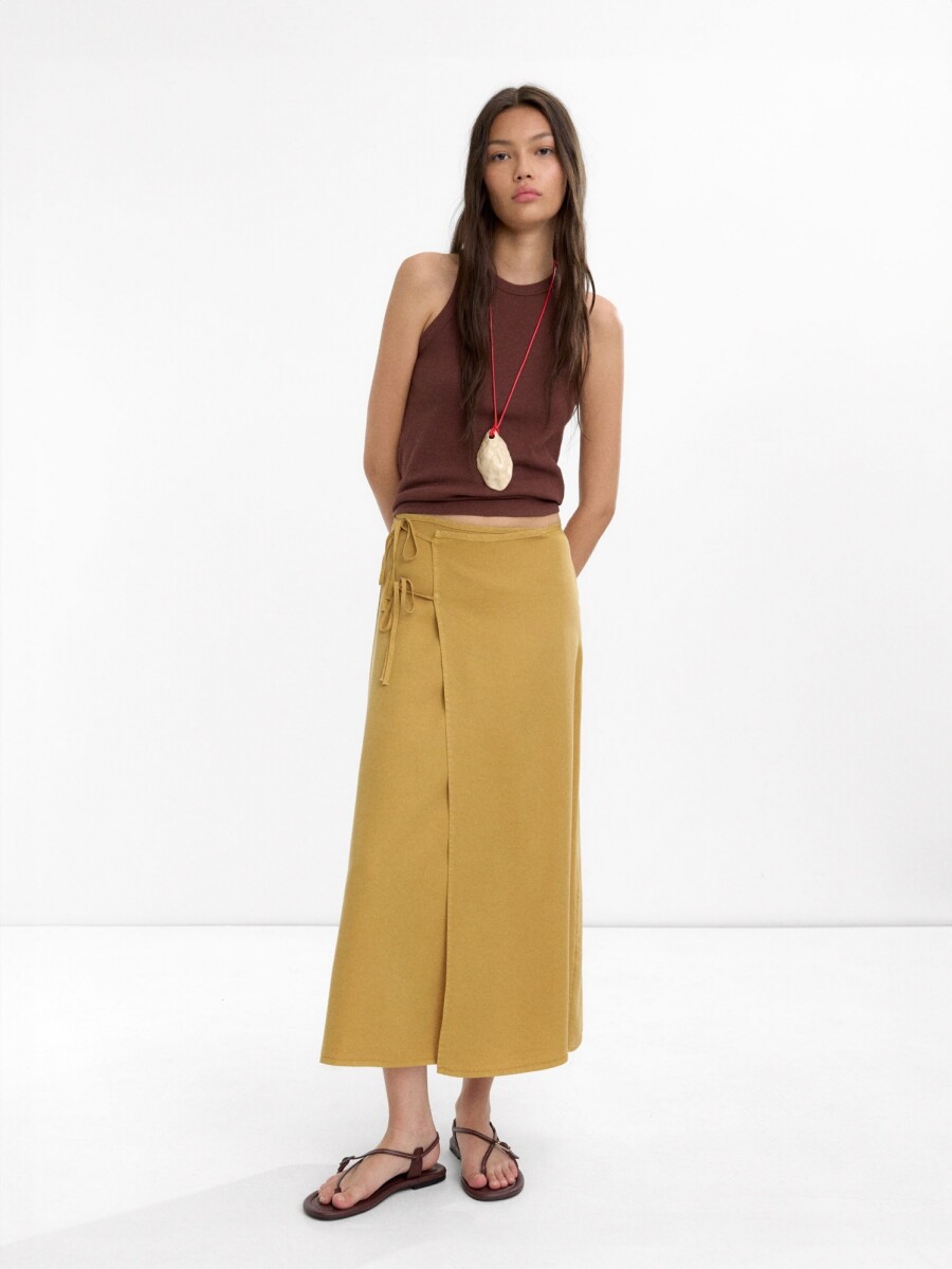 Falda Midi Con Cruce 100% Lyocell mostaza