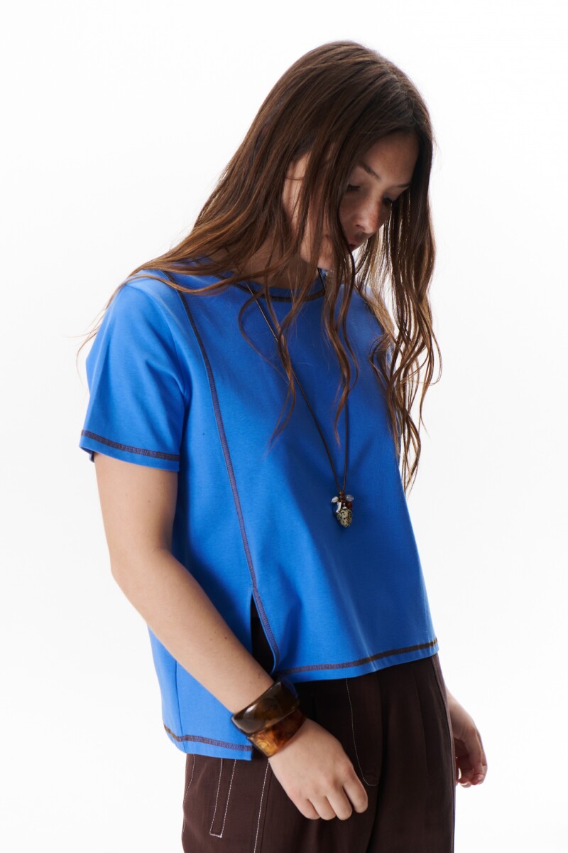 REMERA LARA AZUL