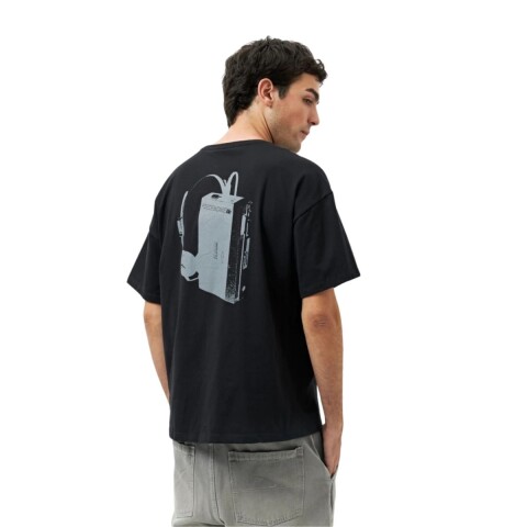 REMERA VINYL NEGRO