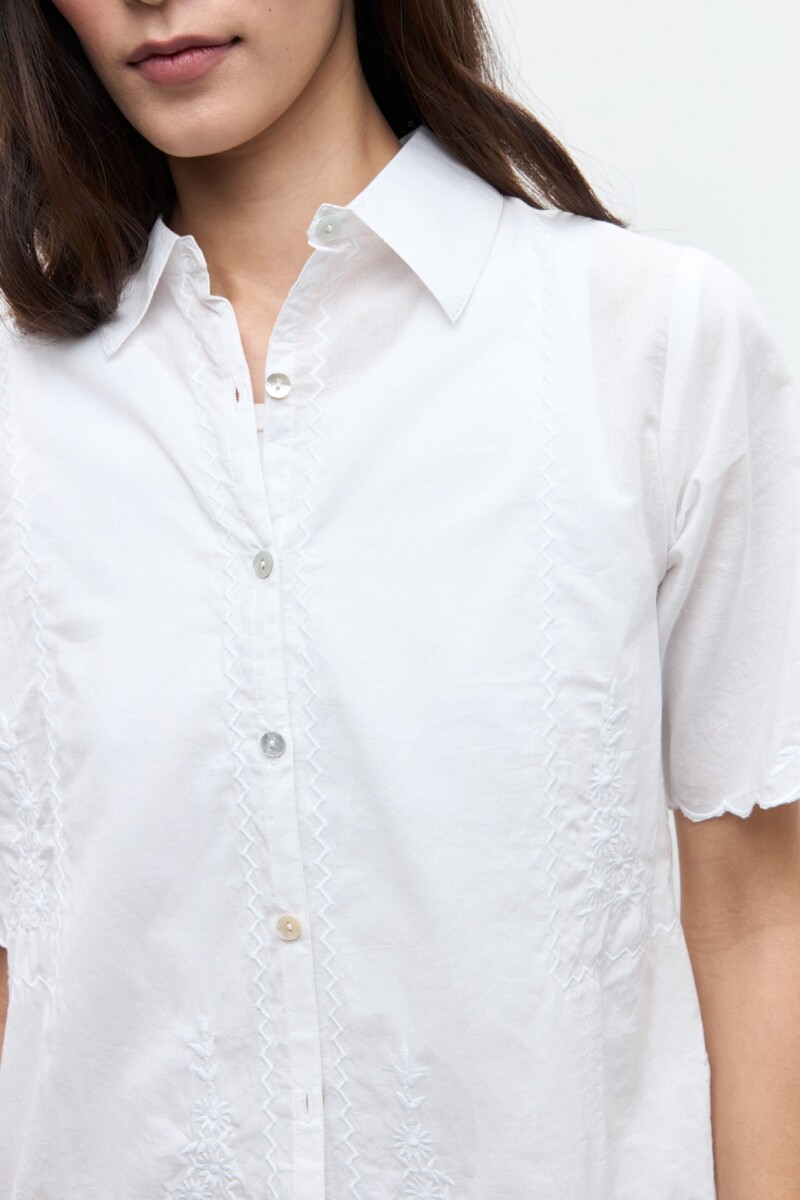 Camisa bordada blanco