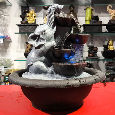 Fuente De Agua Elefante Gris Fuente De Agua Elefante Gris