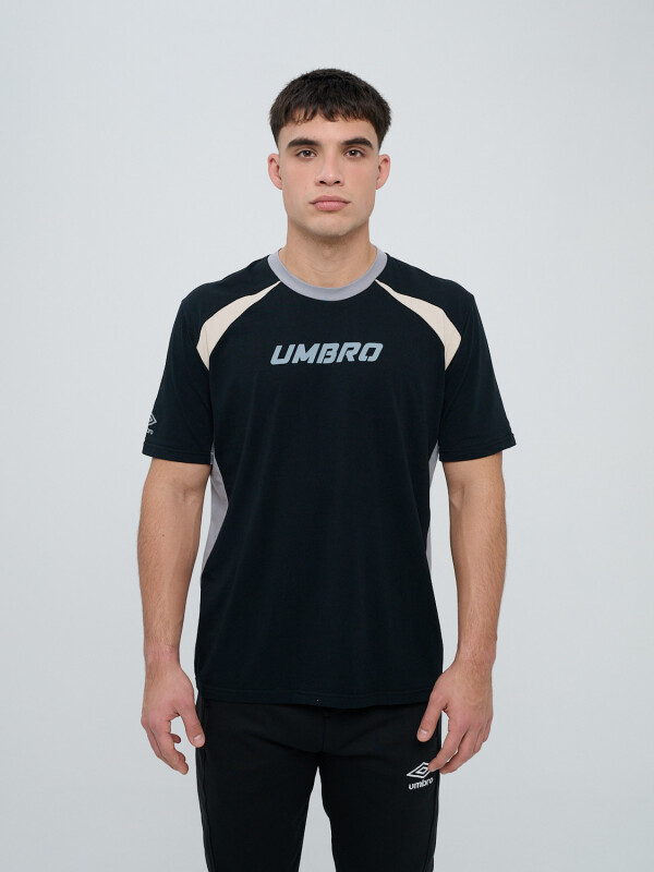 REMERA CROSS Umbro Hombre 002