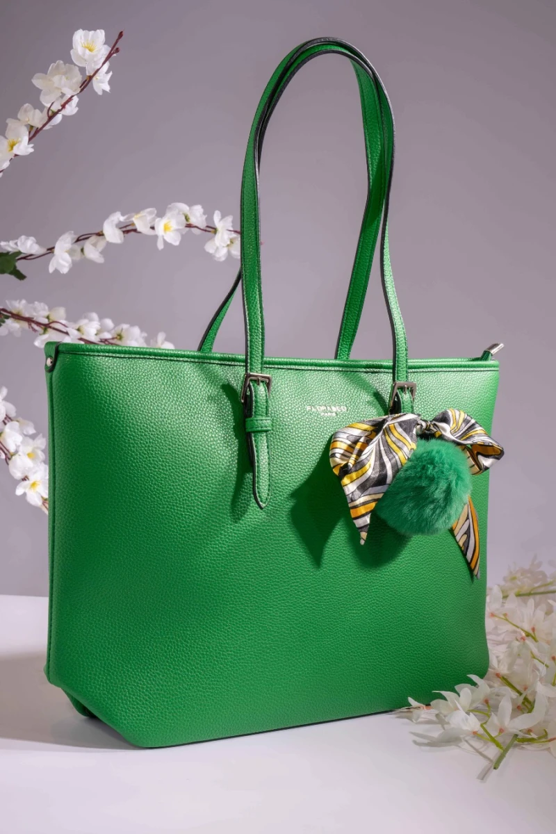 Cartera con llavero Verde