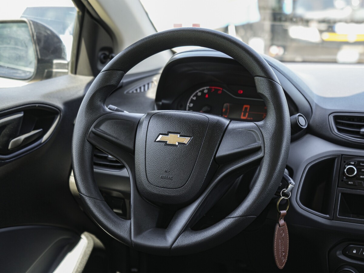 Chevrolet Joy Plus 1.0 Sedan Extra Full| Permuta / Financia Chevrolet Joy Plus 1.0 Sedan Extra Full| Permuta / Financia