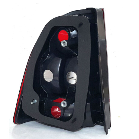 FAROL FIAT STRADA 08'/ TRAS.EXTERIOR DER. - FAROL FIAT STRADA 08'/ TRAS.EXTERIOR DER. -