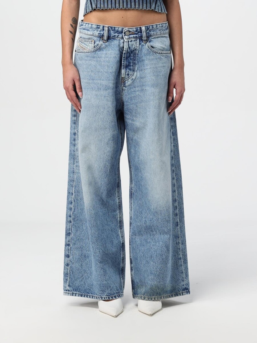 Denim D-SIRE 