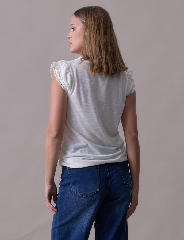 Remera Puntilla CRUDO