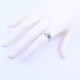 Anillo oro 18k blanco con brillantes. Anillo oro 18k blanco con brillantes.