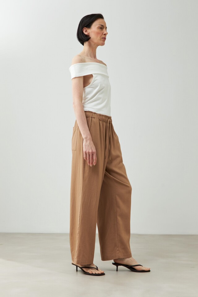 Pantalón pijama de lino tostado