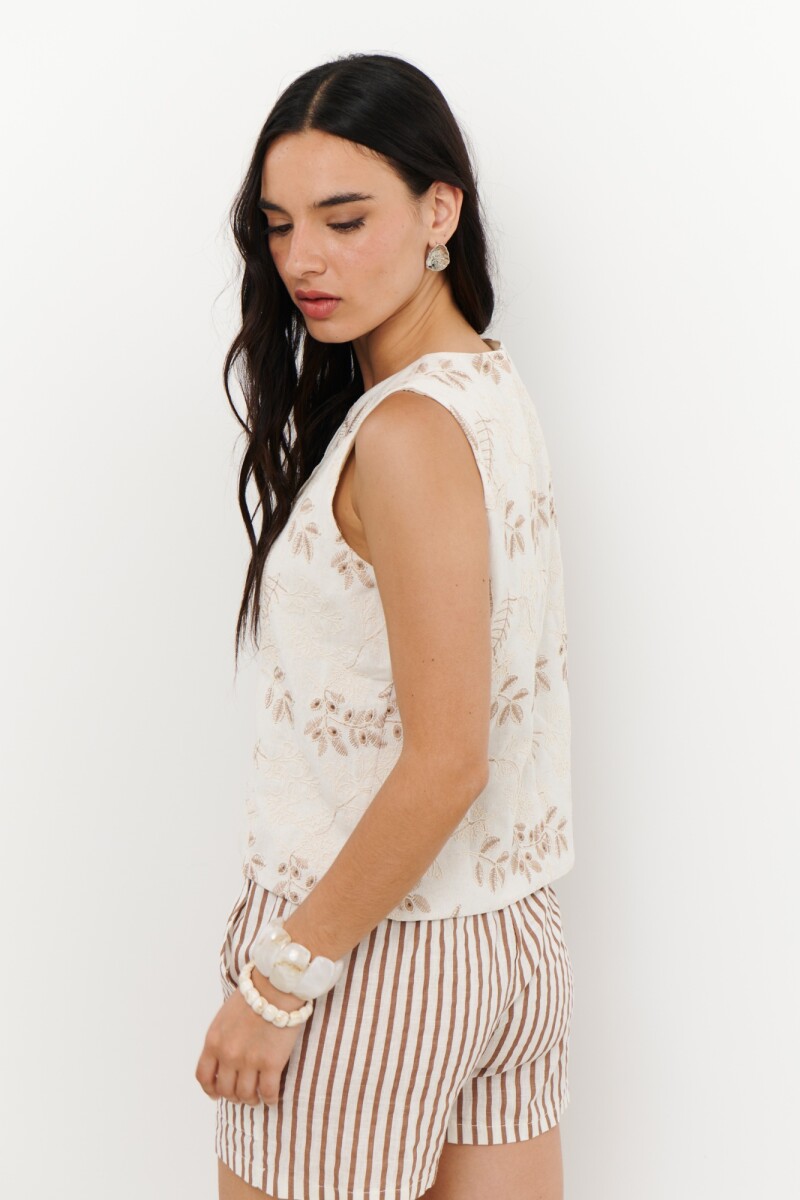 TOP BORDADO BEIGE