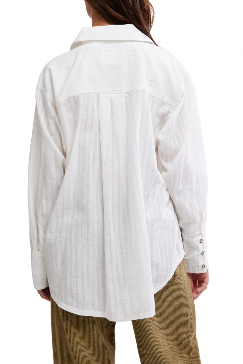 CAMISA TUXY VIBES Blanco