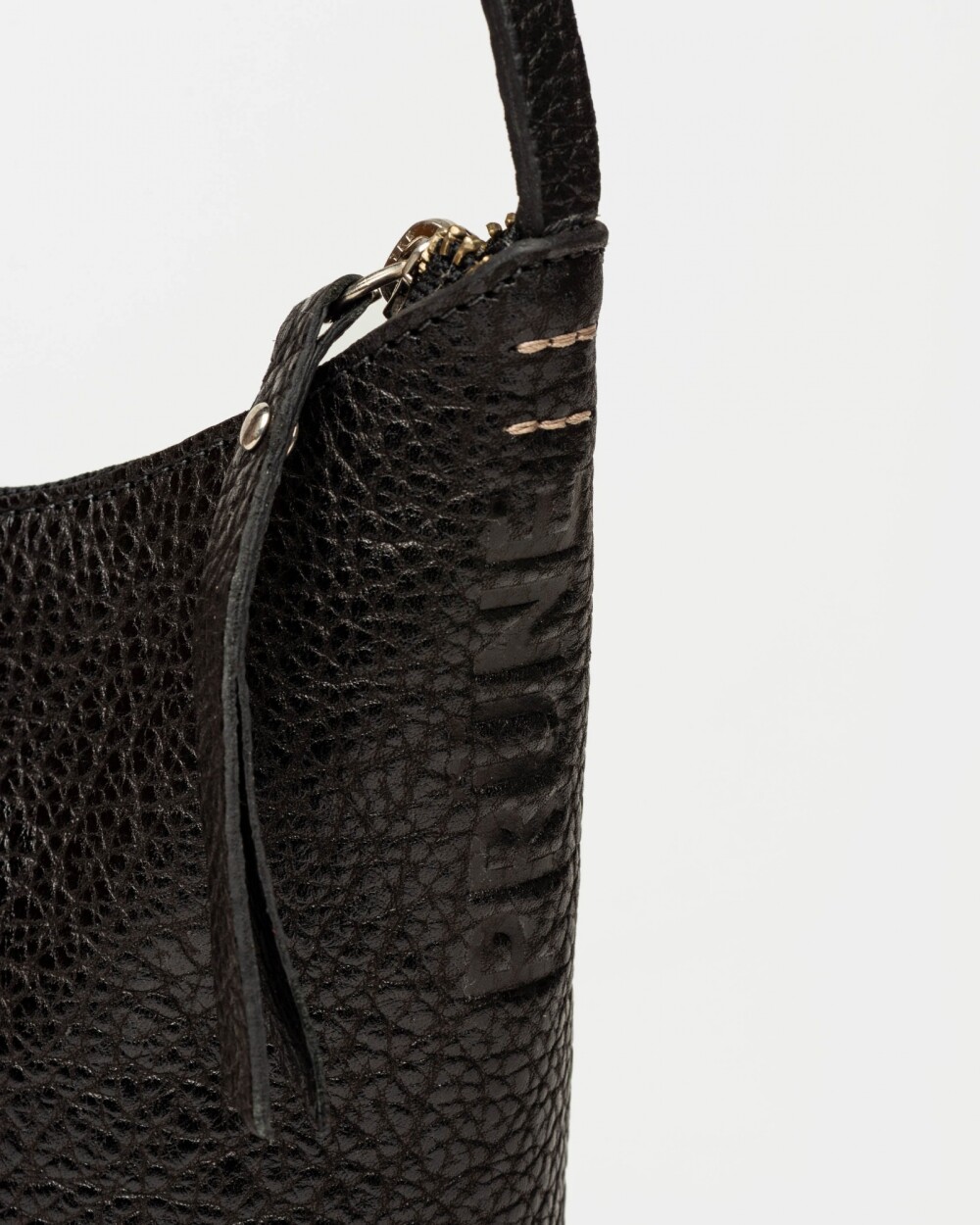 Mini Bag Mini Tanner en cuero graneado Negro