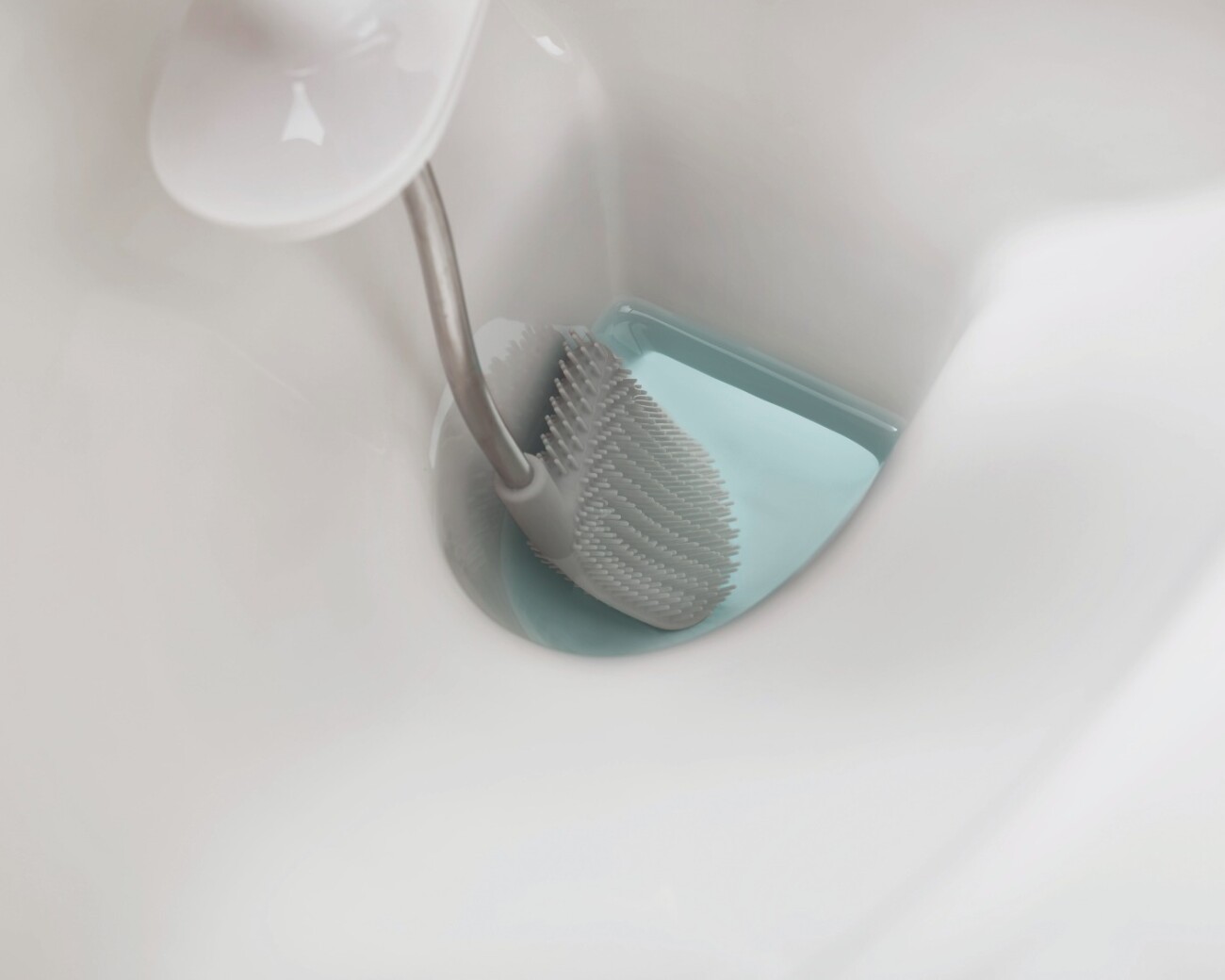 Escobilla para Inodoro con Compartimento de Almacenamiento Joseph Joseph Flex™ Plus Gris Claro - PREVENTA Escobilla para Inodoro con Compartimento de Almacenamiento Joseph Joseph Flex™ Plus Gris Claro - PREVENTA