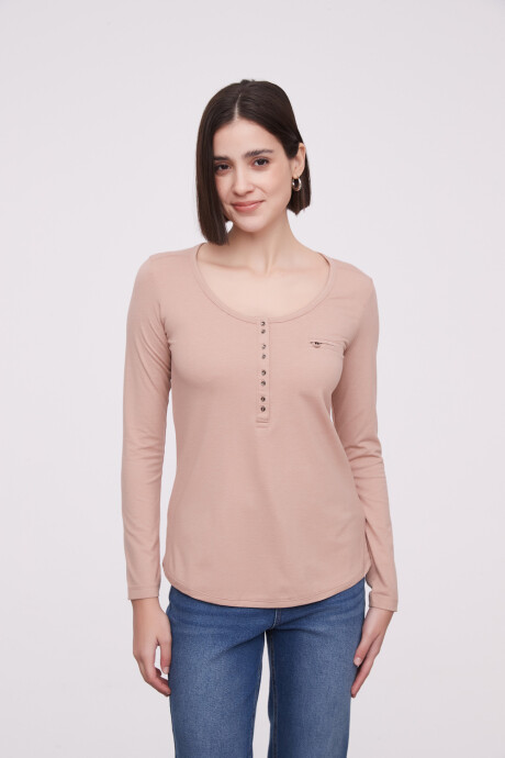 Remera Aman Beige Oscuro