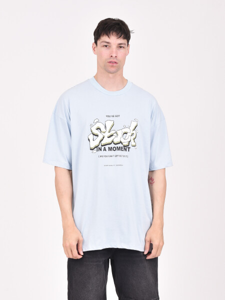 REMERA STUCK CELESTE