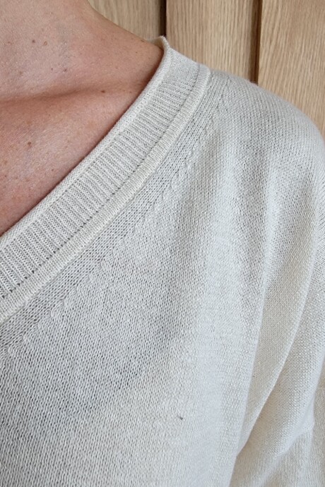 Remera Nogal Knitted Arena