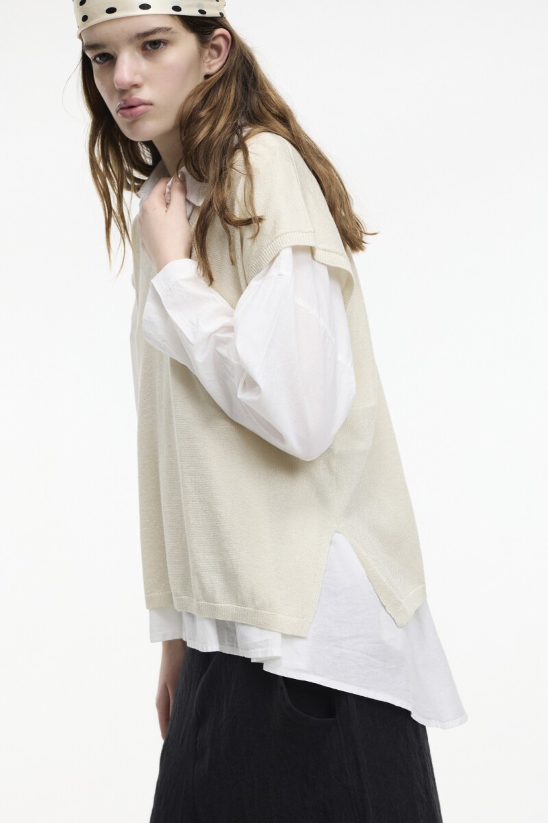 SWEATER SIN MANGAS Plata