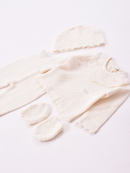 CONJUNTO RECIEN NACIDO OFF WHITE