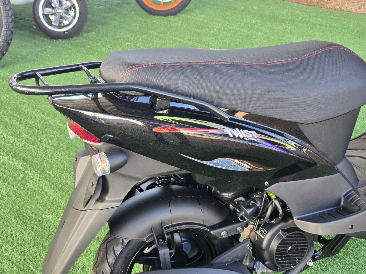 Kymco Twist 125cc. 2026 0KM | Permuta / Financia Kymco Twist 125cc. 2026 0KM | Permuta / Financia