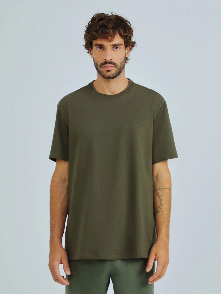 CAMISETA BÁSICA MANGA CORTA - VERDE MUSGO 