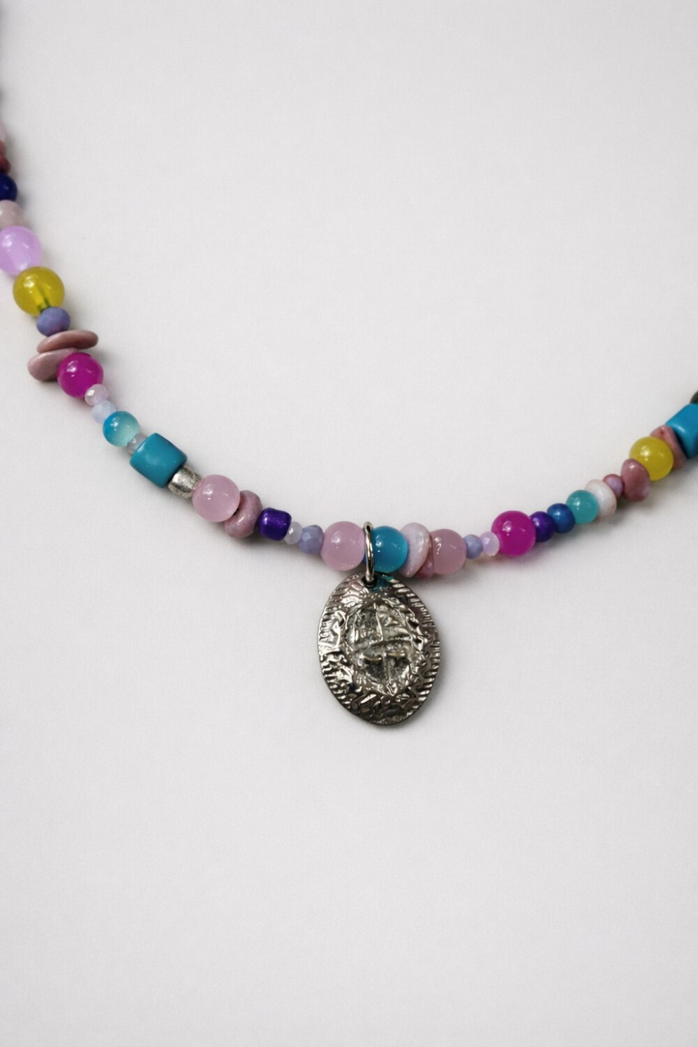 Multi Crystal Escudo Multicolor