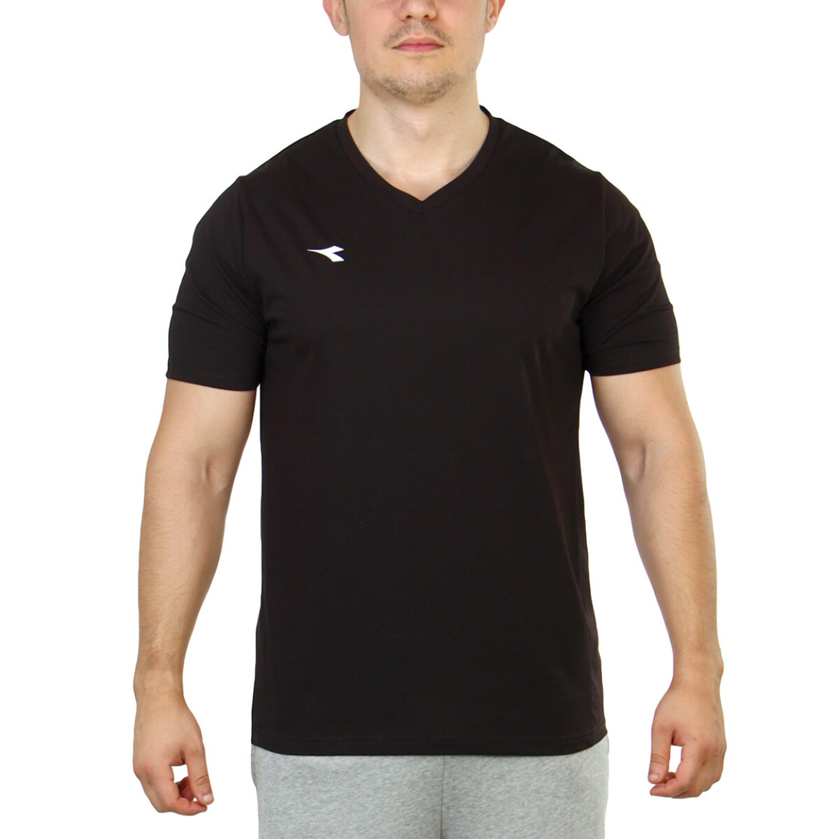 Diadora Hombre Sport T-Shirt V Neck - BLACK - Negro 
