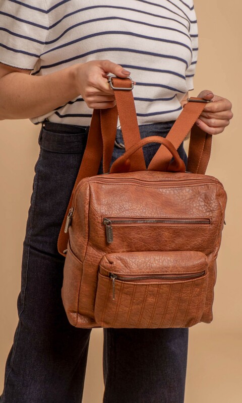 MOCHILA CLAVEL HABANO