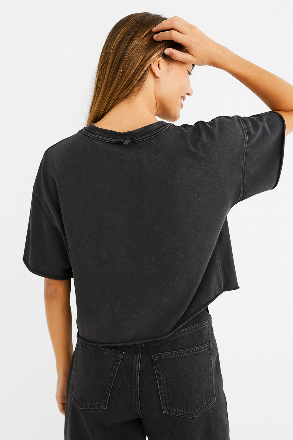 Remera Quilla Gris Oscuro