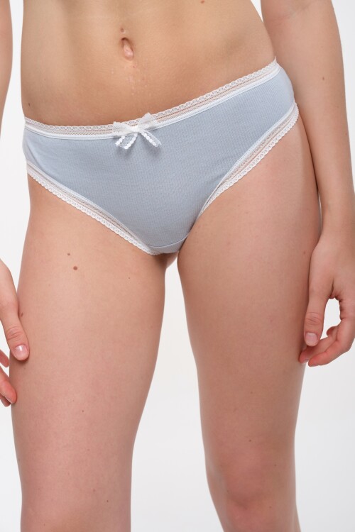 Colaless Chelsea Celeste