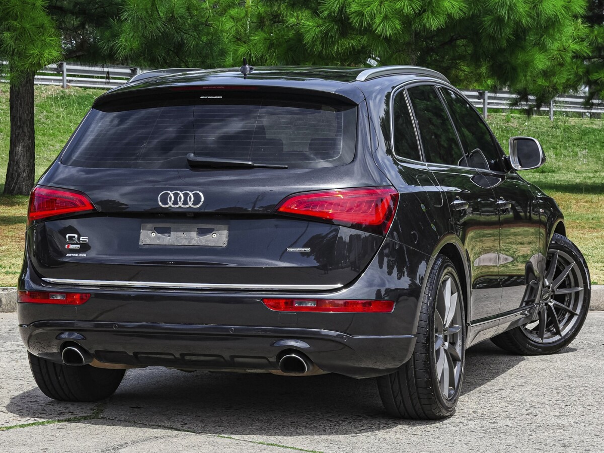 Audi Q5 2.0 TFSI Quattro AT-Stronic Extra Full 2017 Audi Q5 2.0 TFSI Quattro AT-Stronic Extra Full 2017