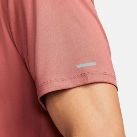 Remera Nike Running Hombre UV Miler Rundbn SS GFX S/C