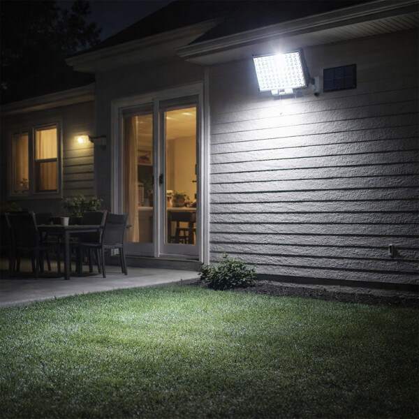 Foco Led Reflector Solar Recargable 20w Sensor Control Variante Fría