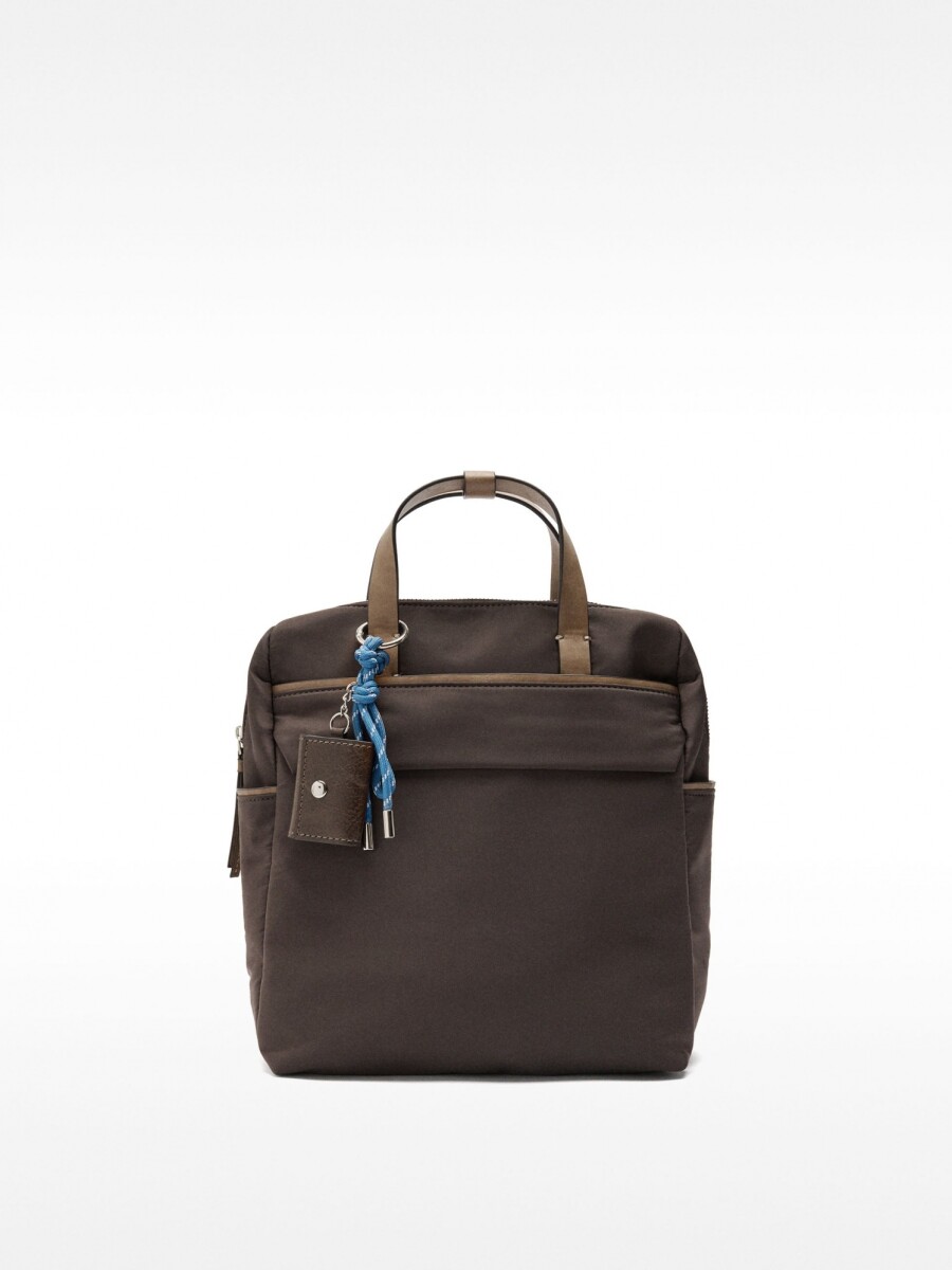 Mochila De Nylon Con Colgante marron