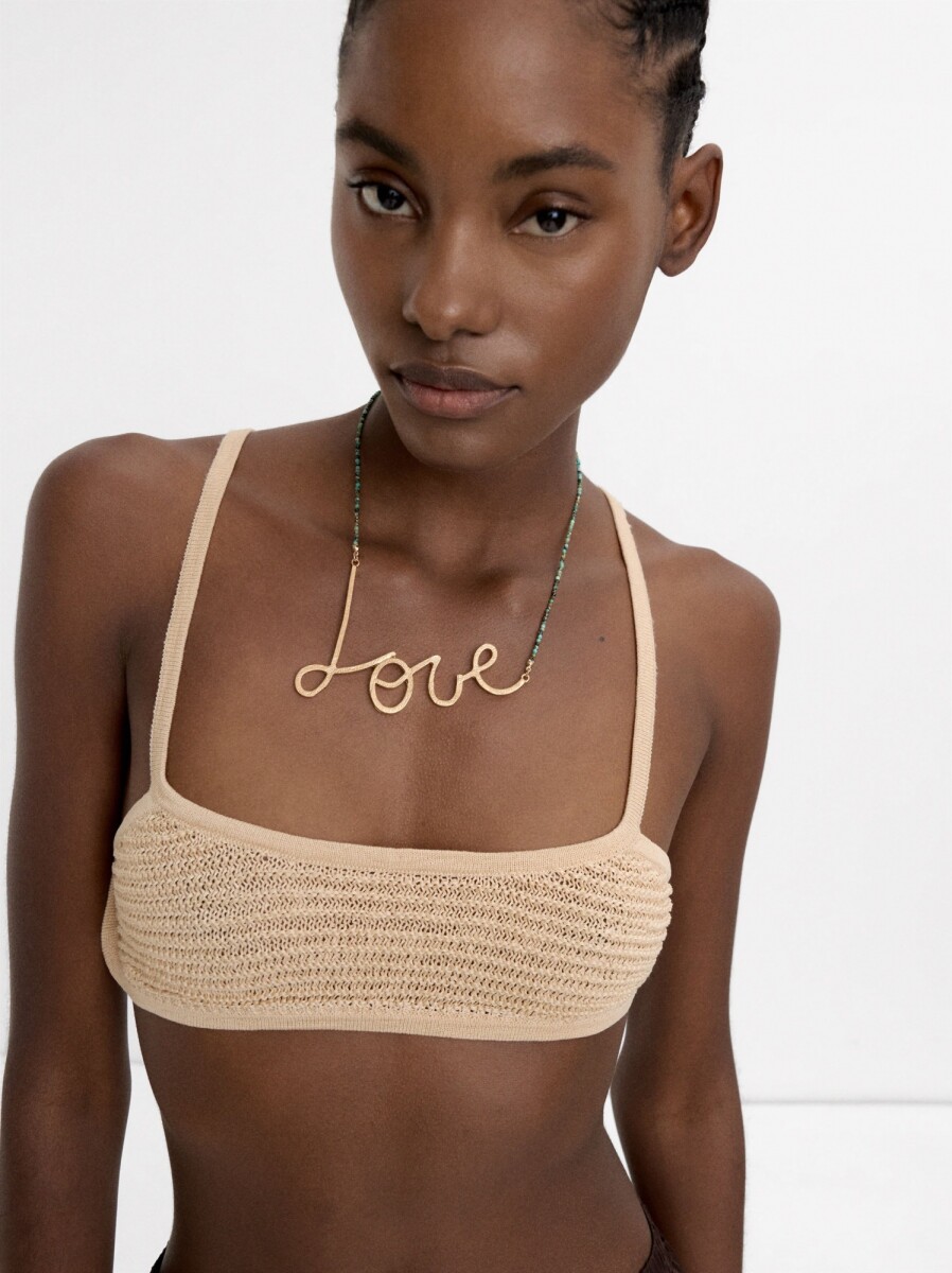 Collar Corto Con Piedras Love - dorado 