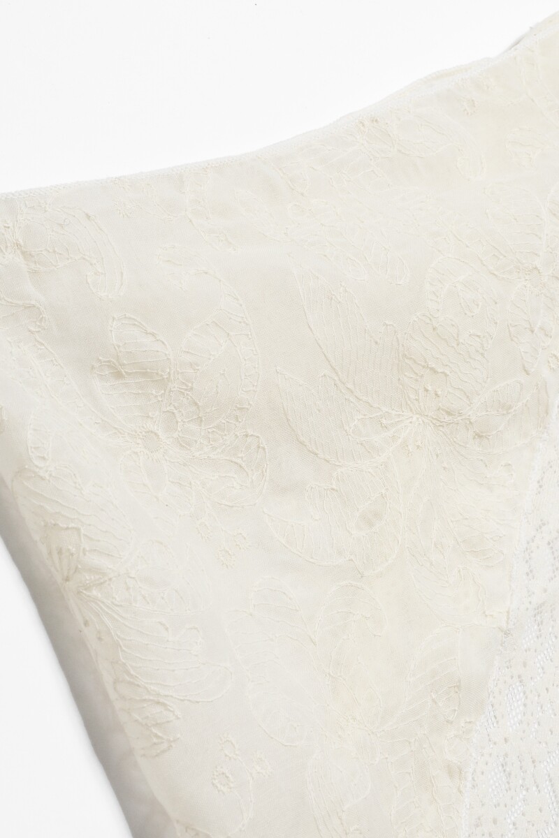 Falda encaje blanco