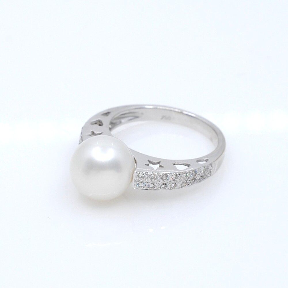 Anillo oro 18k blanco,brillantes y perla de cultivo 9,5mm Anillo oro 18k blanco,brillantes y perla de cultivo 9,5mm