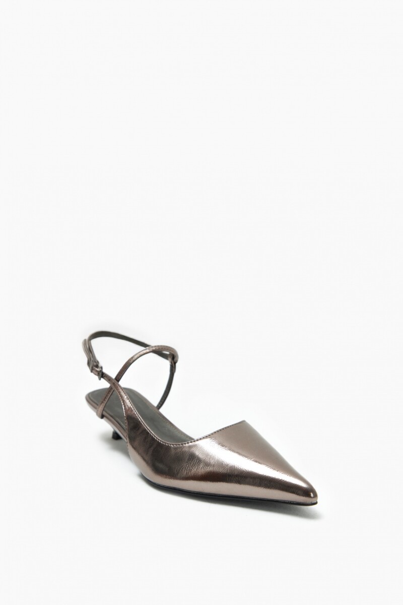 Zapato en punta destalonado peltre