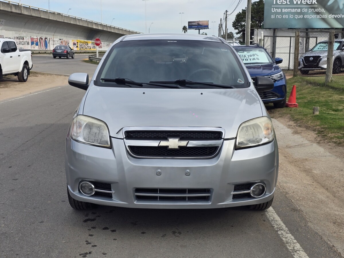 Chevrolet Aveo 1.6 LT Extra Full | Permuta / Financia Chevrolet Aveo 1.6 LT Extra Full | Permuta / Financia